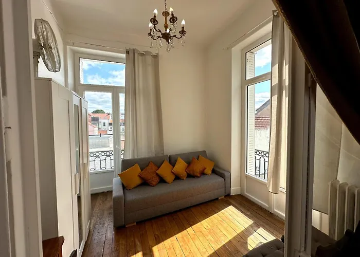 Apartment In Historical Center Of Vichy Palais Belle Epoque ,International